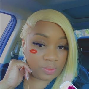 Meet your Posher, Tiffany